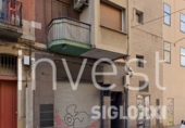 300m² restaurant for sale in Barcelona, in the area of Sants, Carrer de l'Espanya Industrial photo