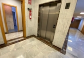 89m² bureau pour location à Séville, dans le quartier de Los Bermejales photo