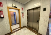 89m² bureau pour location à Séville, dans le quartier de Los Bermejales photo