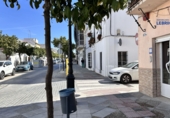 112m² commercial premises for rent in Lebrija photo