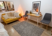 Local comercial en venta con 42m² en Barcelona, en la zona de les Corts foto