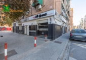 Bar en venta con 138m² en Granada, en la zona de Santa Adela, Calle Pavía foto