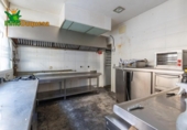 Bar en venta con 138m² en Granada, en la zona de Santa Adela, Calle Pavía foto