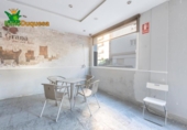 Bar en venta con 138m² en Granada, en la zona de Santa Adela, Calle Pavía foto
