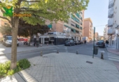 Bar en venta con 138m² en Granada, en la zona de Santa Adela, Calle Pavía foto