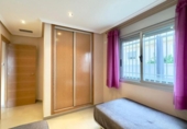 Edificio en venta con 335m² en Torrevieja, Calle Parodi Hermanos foto