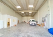 Nau Industrial
en lloguer
amb 320m² a Badajoz, Calle rio segura foto