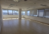 80m² bureau pour location à Séville, dans le quartier de La Bachillera, Calle Astronomia, 1 photo