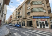 200m² locaux commerciaux pour vente à Alicante, Calle Antonio Martín Trenco photo