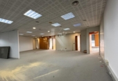 Oficina
en lloguer
amb 220m² a Barcelona, a la zona de la Dreta de l'Eixample, Carrer de Còrsega foto