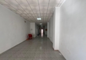 Local comercial en venta con 147m² en Torrevieja, Calle Joaquín Chapaprieta foto