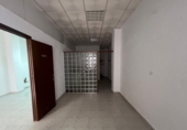 Local comercial en venta con 147m² en Torrevieja, Calle Joaquín Chapaprieta foto