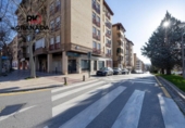 240m² locaux commerciaux pour vente à Grenade, dans le quartier de Cité Jardin, Calle Periodista Manuel Sant. Pérez photo