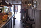 125m² locaux commerciaux pour vente à Cordoue, dans le quartier de San Miguel - Capuchinos, Calle Alfonso XIII photo