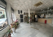100m² locaux commerciaux pour vente à Séville, dans le quartier de Retraite Ouvrière photo