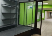 195m² commercial premises for sale in Castelldefels, Carrer de Juan de la Cierva photo