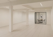 195m² commercial premises for sale in Castelldefels, Carrer de Juan de la Cierva photo