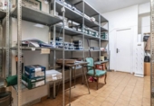 240m² commercial premises for sale in Granada, photo