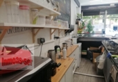 Bar
en lloguer, traspàs
amb 31m² a Barcelona, a la zona de Vilapicina i la Torre Llobeta, Avinguda dels Quinze foto
