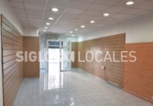 88m² commercial premises for rent in Barcelona, in the area of the Camp of the Harp of the Clot, Carrer Antic de Bofarull photo