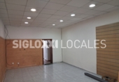 88m² commercial premises for rent in Barcelona, in the area of the Camp of the Harp of the Clot, Carrer Antic de Bofarull photo