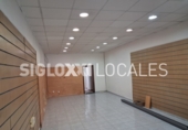 88m² commercial premises for rent in Barcelona, in the area of the Camp of the Harp of the Clot, Carrer Antic de Bofarull photo