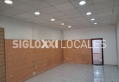 88m² commercial premises for rent in Barcelona, in the area of the Camp of the Harp of the Clot, Carrer Antic de Bofarull photo