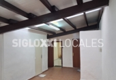 88m² commercial premises for rent in Barcelona, in the area of the Camp of the Harp of the Clot, Carrer Antic de Bofarull photo