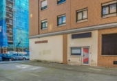 269m² commercial premises for sale in Avilés photo