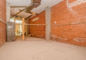 269m² commercial premises for sale in Avilés photo