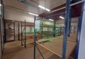120m² warehouse industrial for rent in Loiu photo