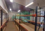 120m² warehouse industrial for rent in Loiu photo