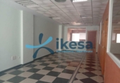 125m² commercial premises for sale in Roquetas de Mar, Calle Briviescas photo