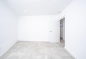59m² locaux commerciaux pour vente à Elche, Avenida Cortes Valencianas photo