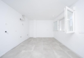 59m² locaux commerciaux pour vente à Elche, Avenida Cortes Valencianas photo