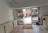 53m² locaux commerciaux pour location à Barcelone, dans le quartier de la Salut photo