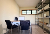Oficina
en lloguer
amb 380m² a Narón, a la zona de Trasancos foto