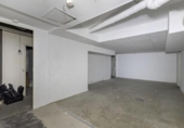 Local comercial en venta con 440m² en Granada, en la zona de Barrio de la Virgen, Plaza del Humilladero foto