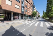 291m² locaux commerciaux pour vente à Grenade, dans le quartier de Juventud, Calle Chinarral photo