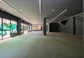 291m² locaux commerciaux pour vente à Grenade, dans le quartier de Juventud, Calle Chinarral photo