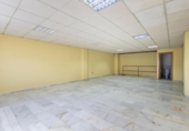 212m² warehouse industrial for sale in Peligros, Calle Colomera photo