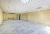 212m² warehouse industrial for sale in Peligros, Calle Colomera photo