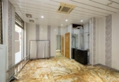 30m² commercial premises for sale in Granada, in the area of The Manigua, Plaza del Carmen photo