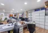 Local comercial en venta con 159m² en Granada, en la zona de El Mauror, Calle Santa Escolástica foto