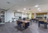 106m² offices for sale in Granada, in the area of San Antón Neighborhood, Calle Acera del Darro photo