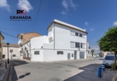 Edificio en venta con 200m² en Churriana de la Vega, Calle Abadía foto