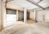 179m² commercial premises for sale in Granada, Plaza del Ceramista Agustín Morales photo
