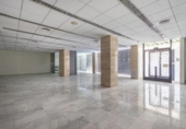Local comercial en venta con 240m² en Granada, en la zona de Pajaritos, Avenida del Sur foto