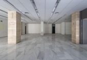 Local comercial en venta con 240m² en Granada, en la zona de Pajaritos, Avenida del Sur foto