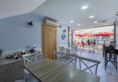 Bar en venta, traspaso con 120m² en Granada, en la zona de La Chana, Calle María Goyri foto